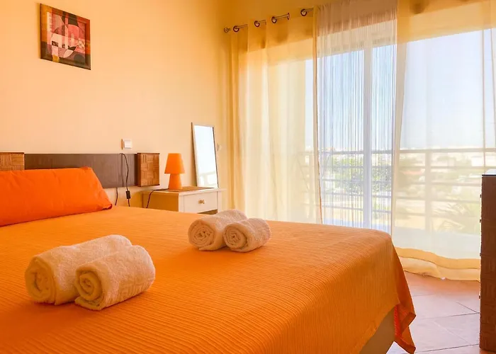 Casa Marina - Apartamento Com Piscina Junto Da Marina De Lagos