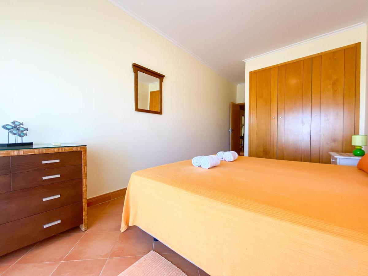 Casa Marina - Apartamento Com Piscina Junto Da Marina De *