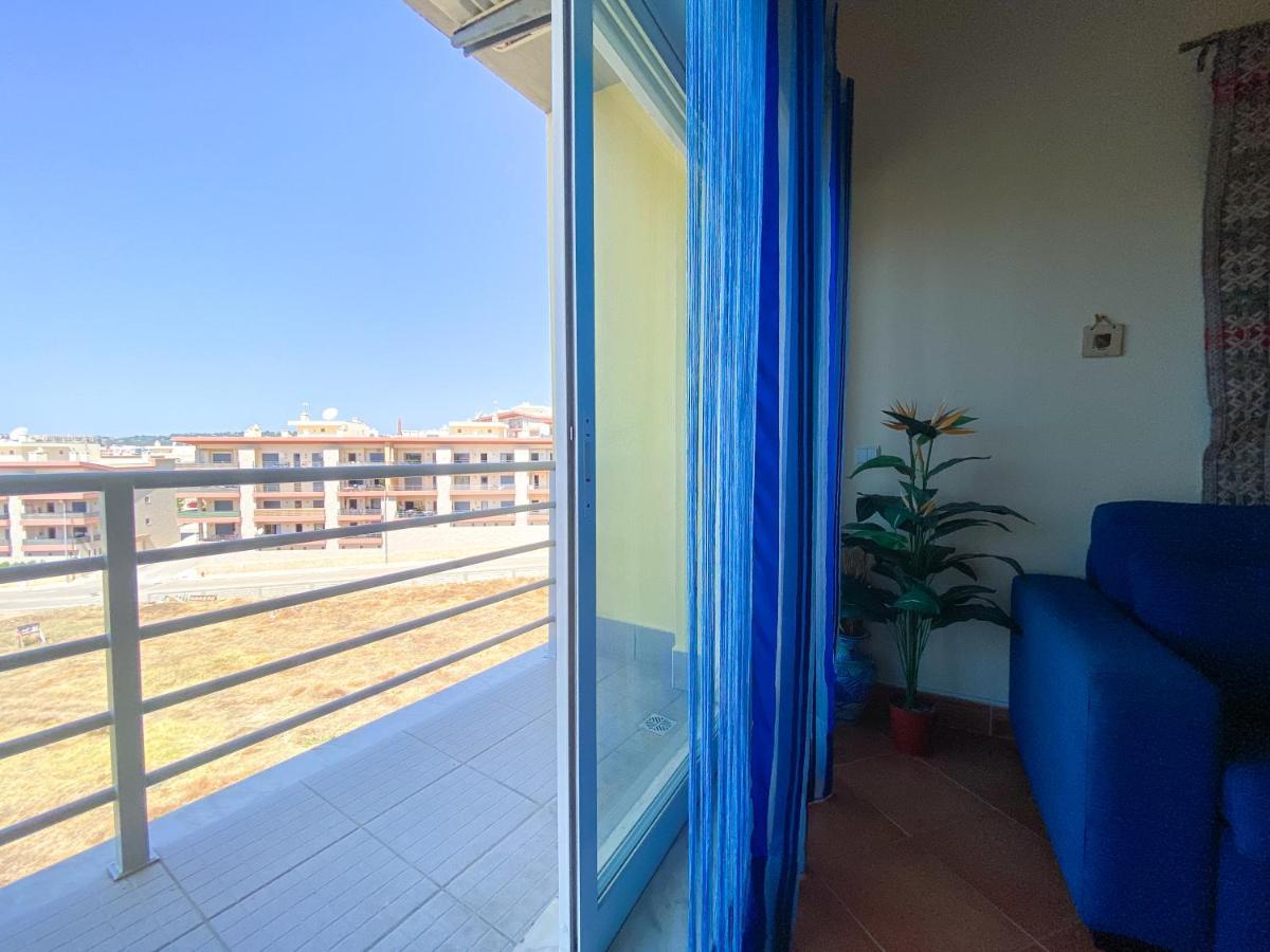 Casa Marina - Apartamento Com Piscina Junto Da Marina De *